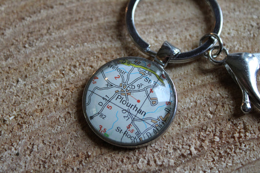 Porte-clefs cabochon 25mm - Recyclage carte routière - Plourhan (22 - Côtes d'Armor - Bzh)