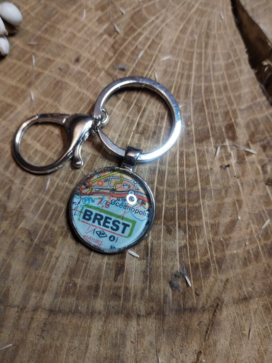 Porte-clefs cabochon 25mm - Recyclage carte routière - Brest Océanopolis (29)
