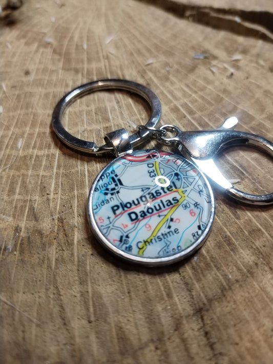 Porte-clefs cabochon 25mm - Recyclage carte routière - Plougastel-Daoulas (29 - Finistère - BZH)