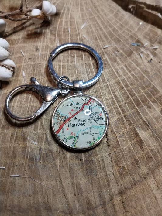 Porte-clefs cabochon 25mm - Recyclage carte routière - Hanvec (29)