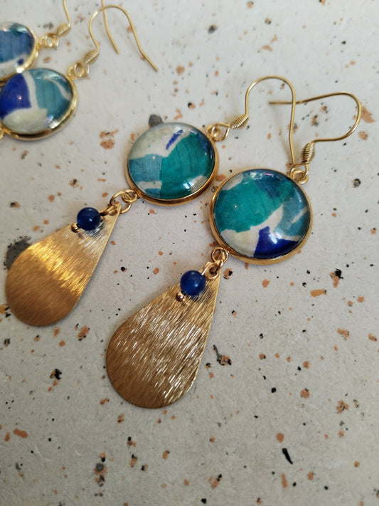 Boucles d'oreilles cabochons ronds 16mm - Acier inoxydable doré - papier japonais bleu et perle