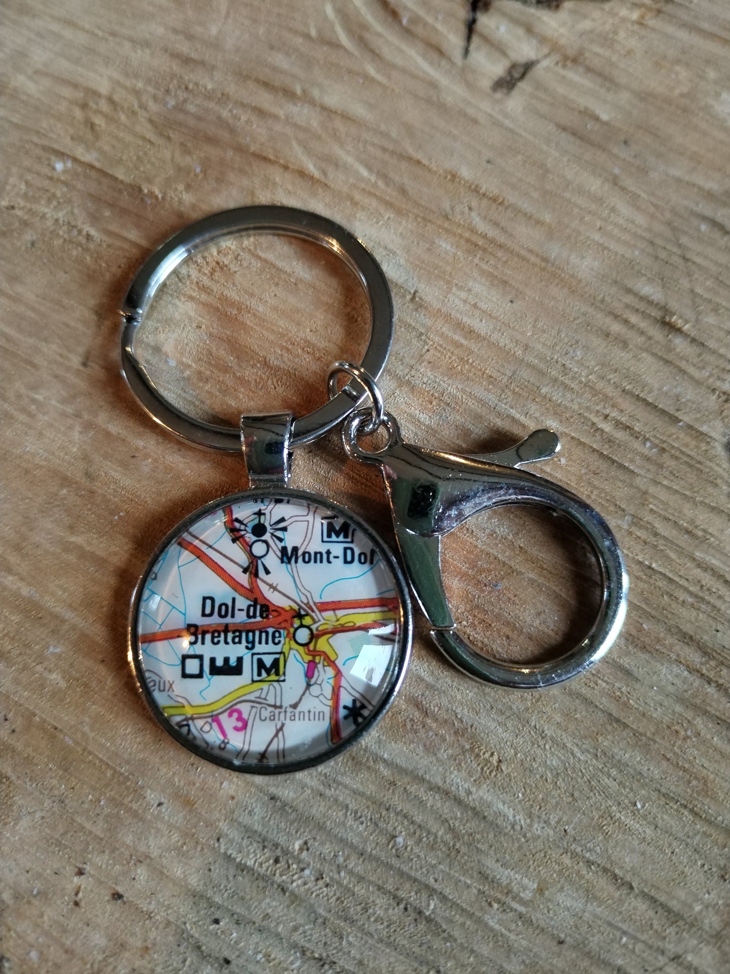 Porte clé  carte routière - Dol de Bretagne