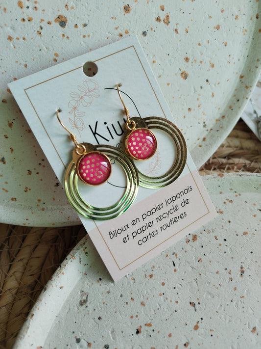 Boucles d'oreilles cabochons ronds 12mm - Acier inoxydable doré - pois dorés fond rose + breloque cercle