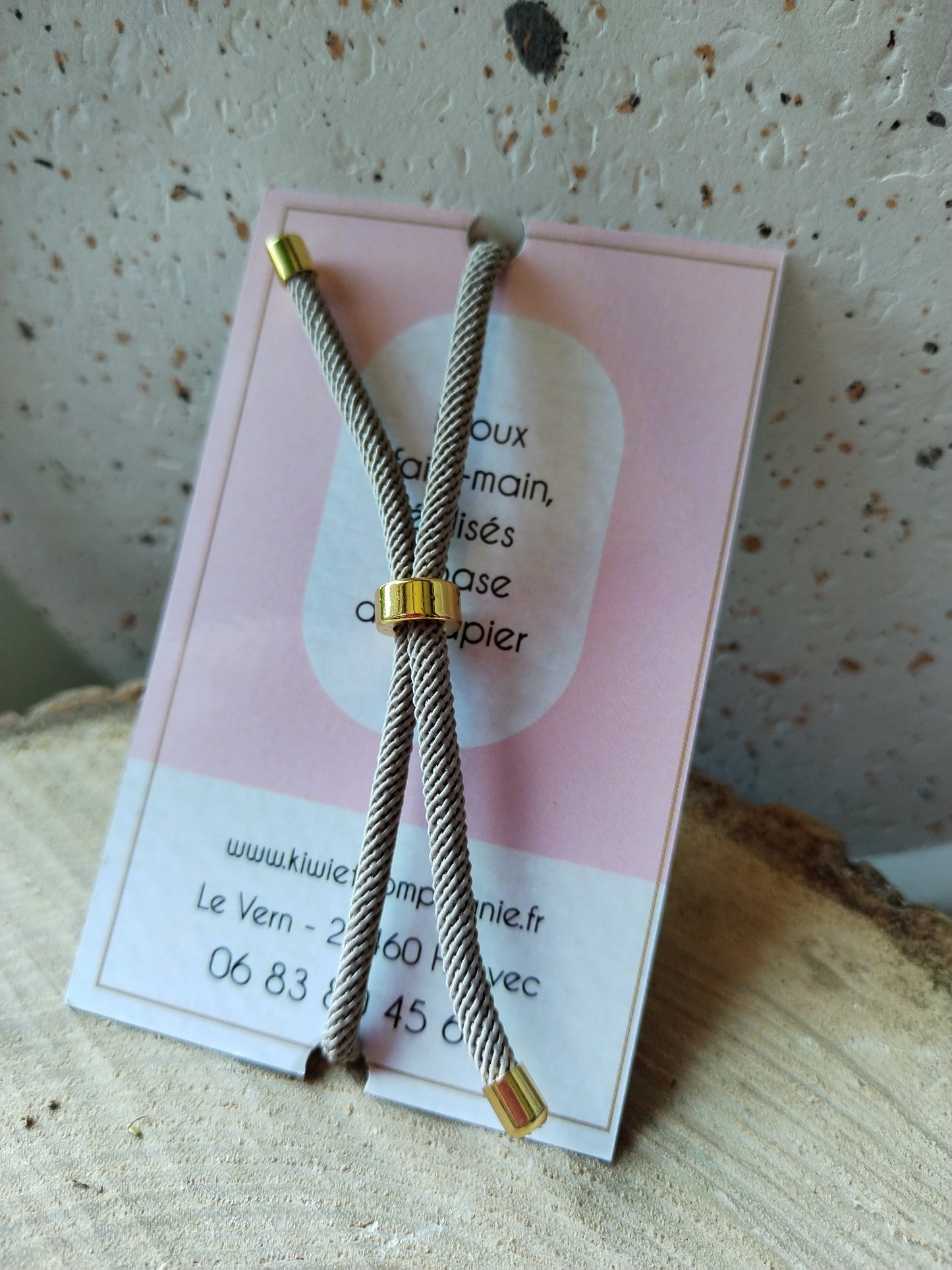 Bracelet réglable en coton beige  - cabochon fleur orange