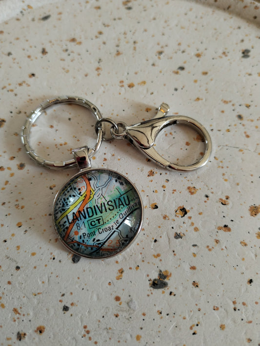 Porte-clé personnalisé Landivisiau| Carte routière recyclée | Cadeau Bretagne
