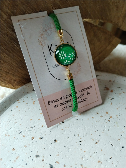 Bracelet réglable en coton vert- cabochon vert