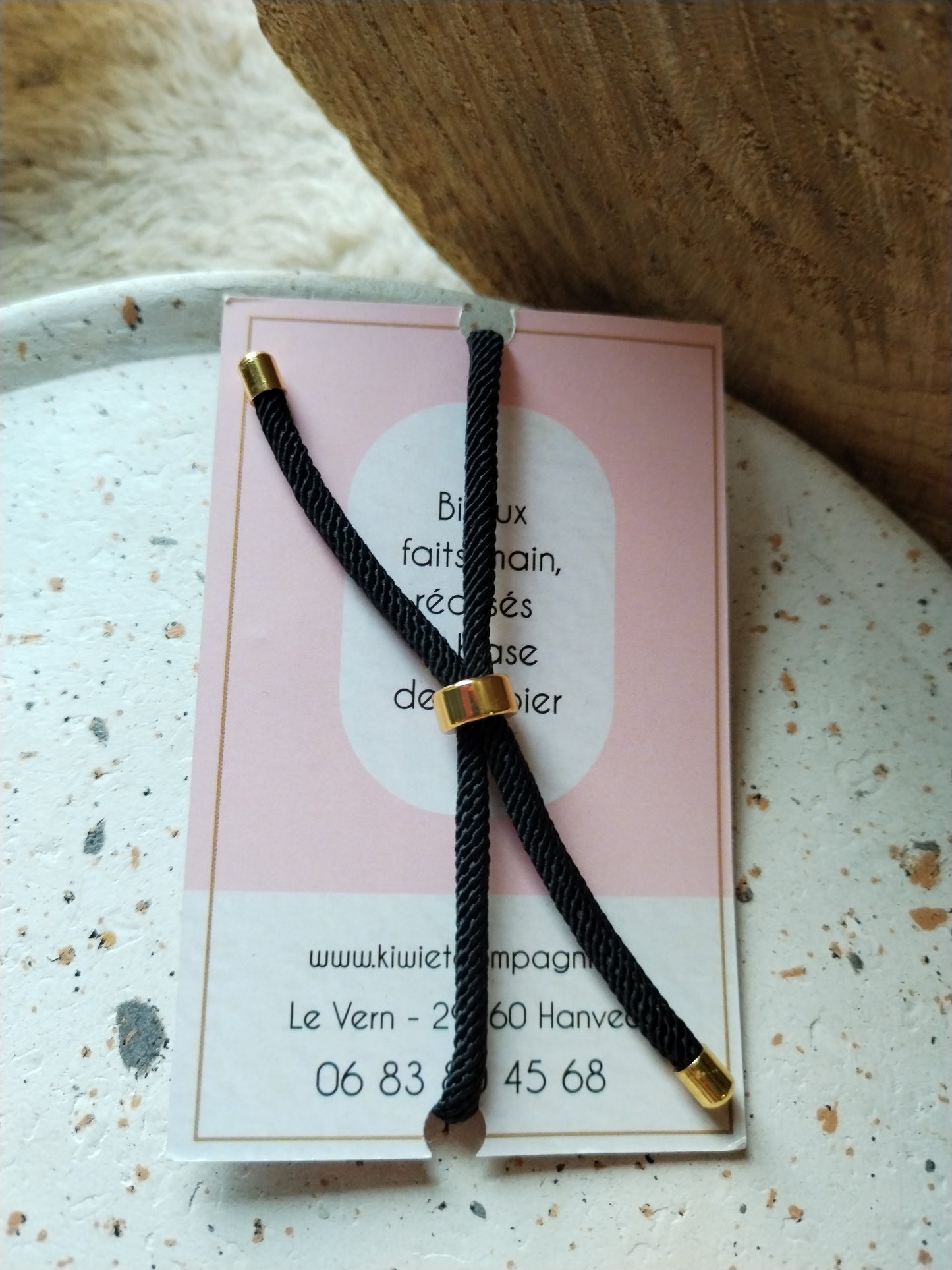 Bracelet réglable en coton noir - cabochon bleu fleur rose