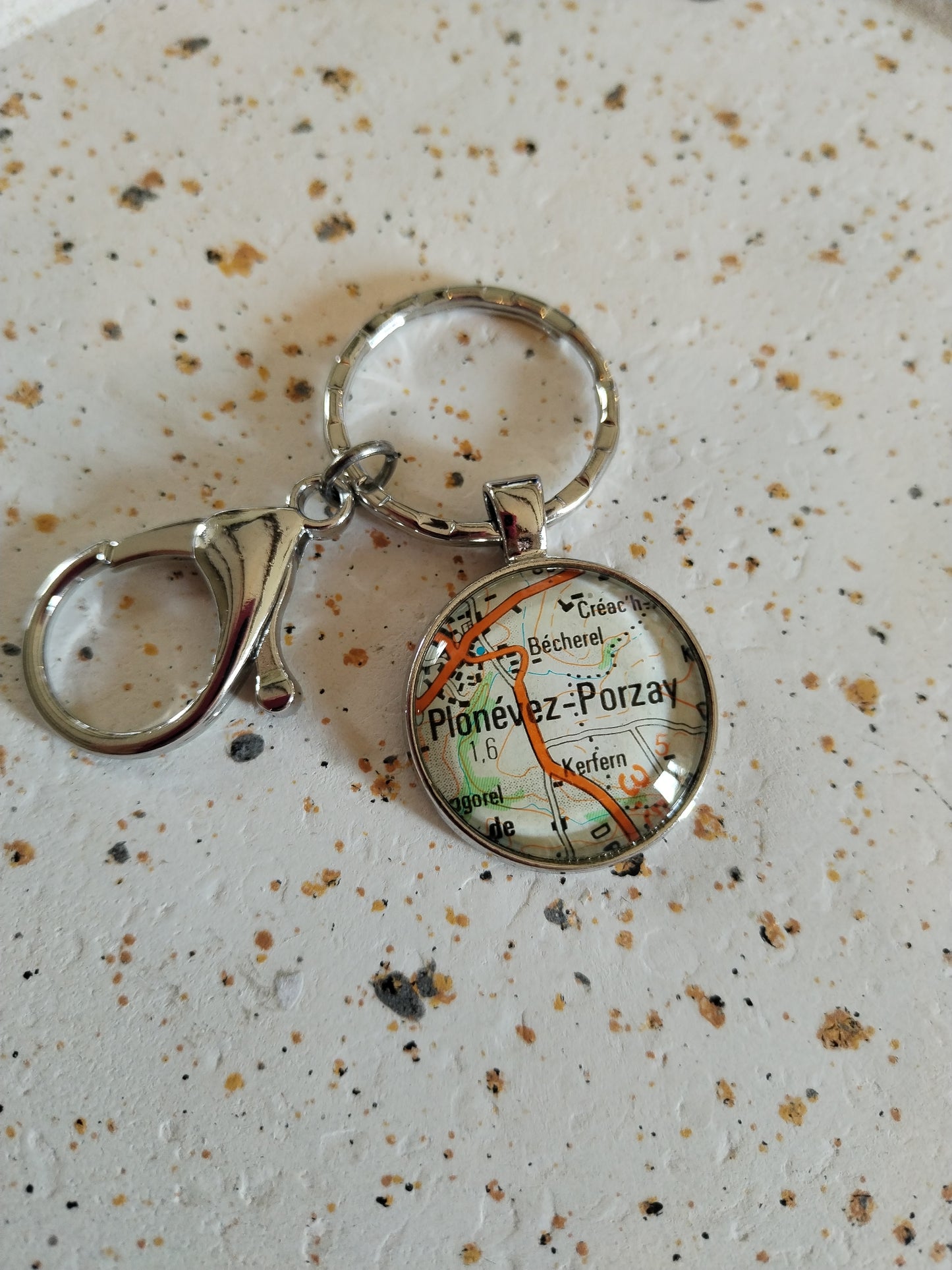 Porte clé recyclage carte routière - Plonévez-Porzay (29) - Finistère