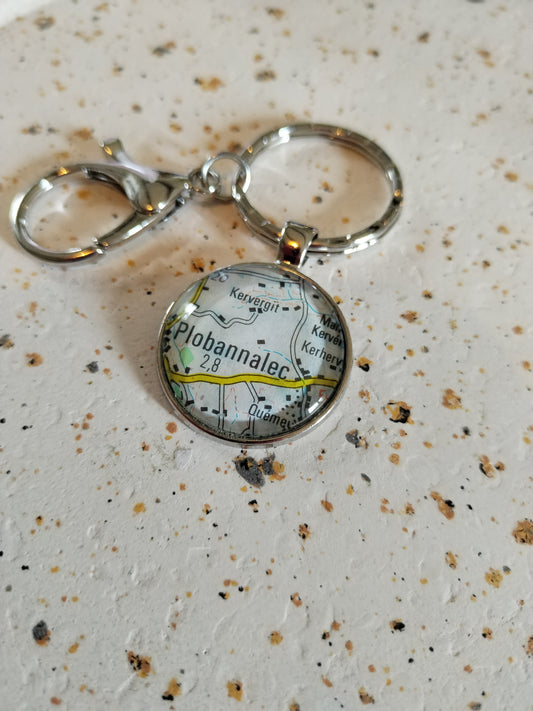 Porte clé recyclage carte routière - Plobannalec (29) - Finistère