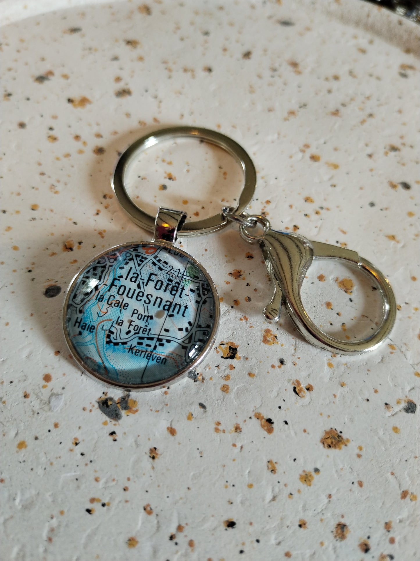Porte clé recyclage carte routière - La Forest Fouesant (29) - Finistère