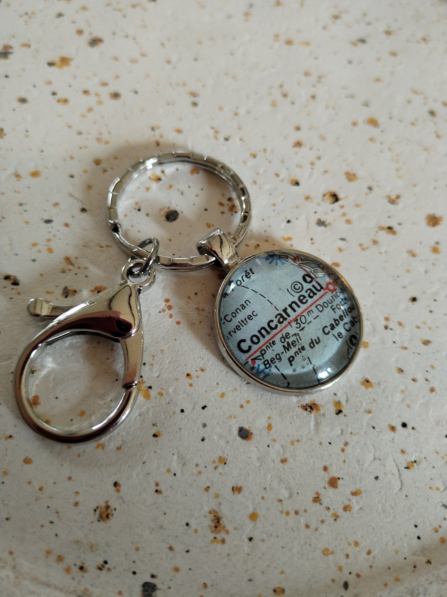 Porte clé recyclage carte routière - Concarneau (29) - Finistère