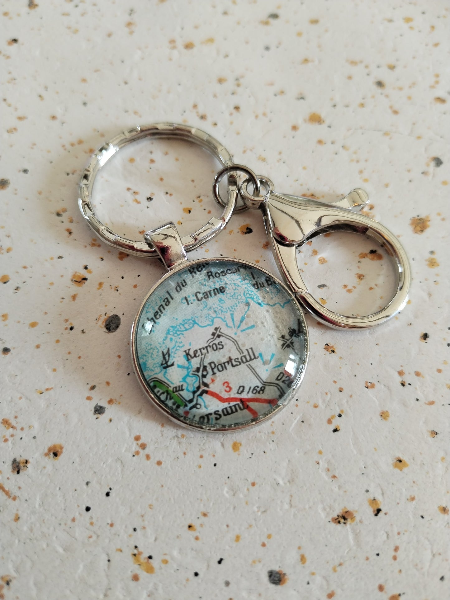 Porte clé recyclage carte routière - Portsall (29) - Finistère