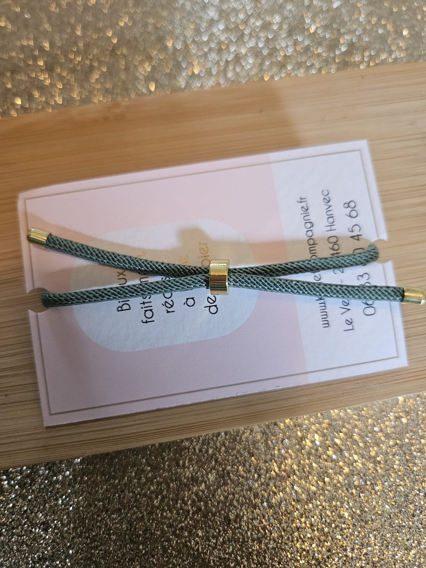 Bracelet réglable en coton vert - cabochon feuille