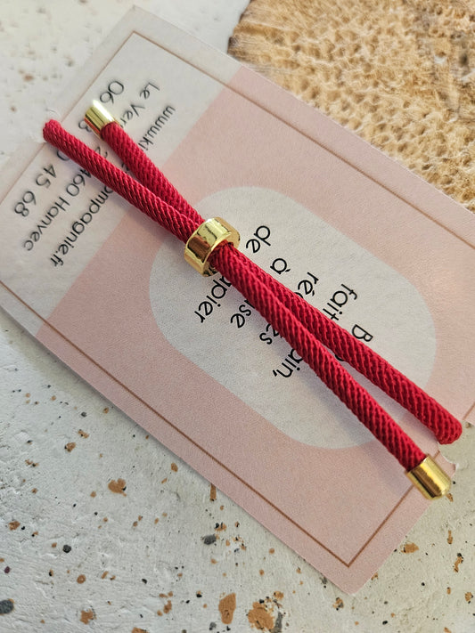 Bracelet réglable en coton rouge - cabochon rouge fleur blanche