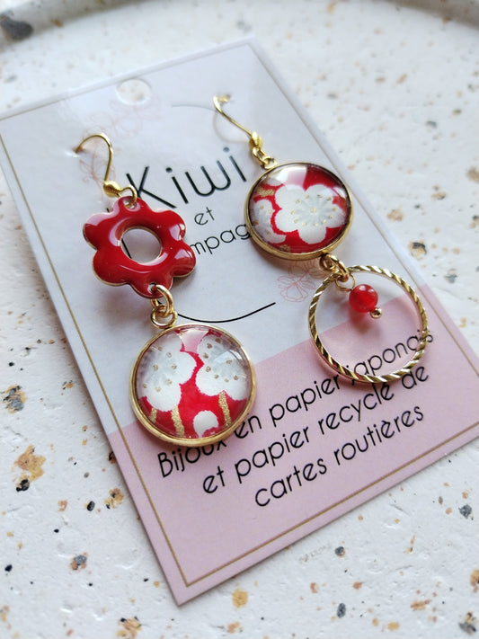 (Copie) Boucles d'oreilles asymétriques – Élégance dorée & papier japonais rouge
