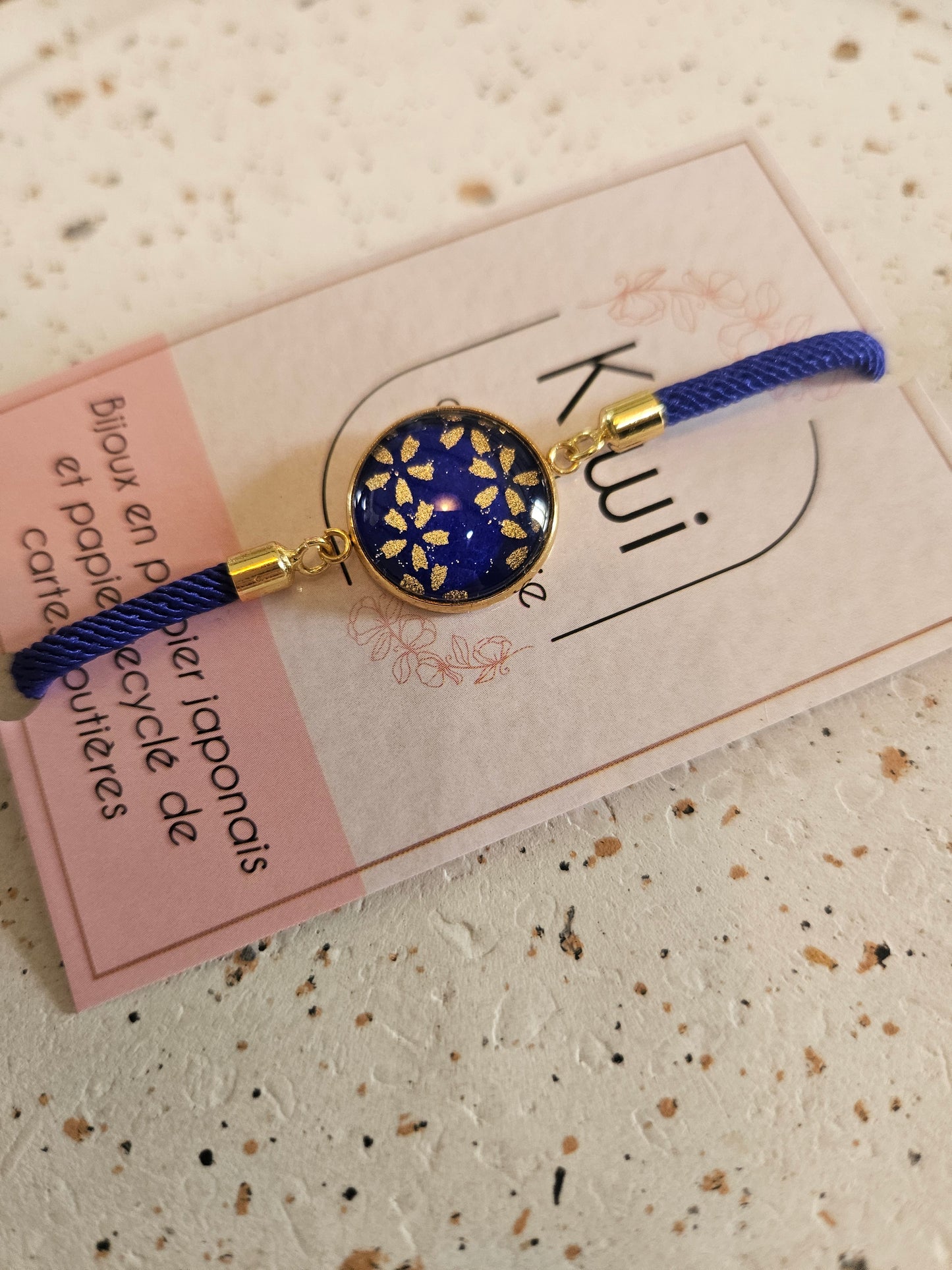 Bracelet réglable en coton bleu- cabochon bleu fleur dore