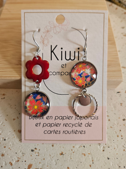 Boucles d'oreilles asymétriques en acier inoxydable– Cabochons 16mm–fleur