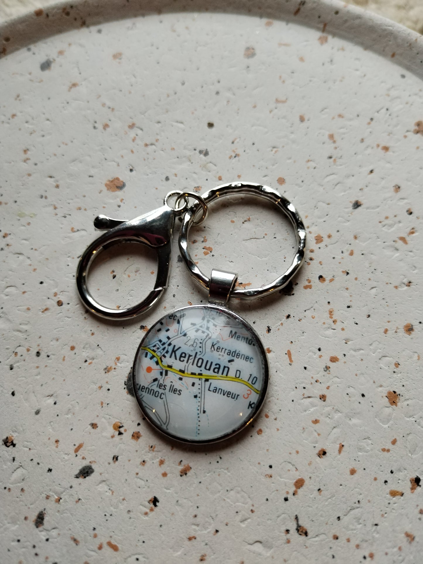 Porte clé recyclage carte routière - kerlouan  (29) - Finistère