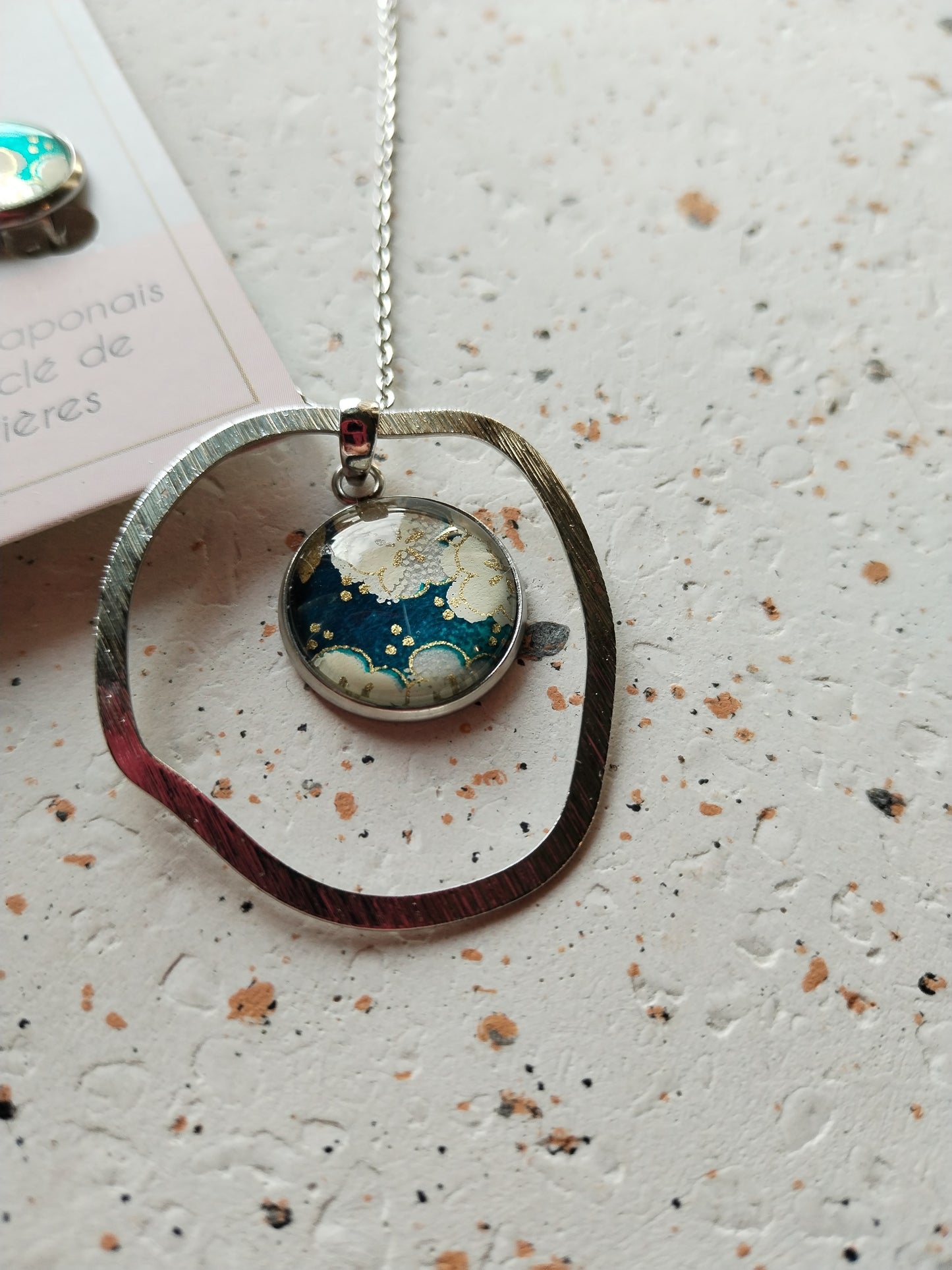 Parure clip /collier turquoise et blanc