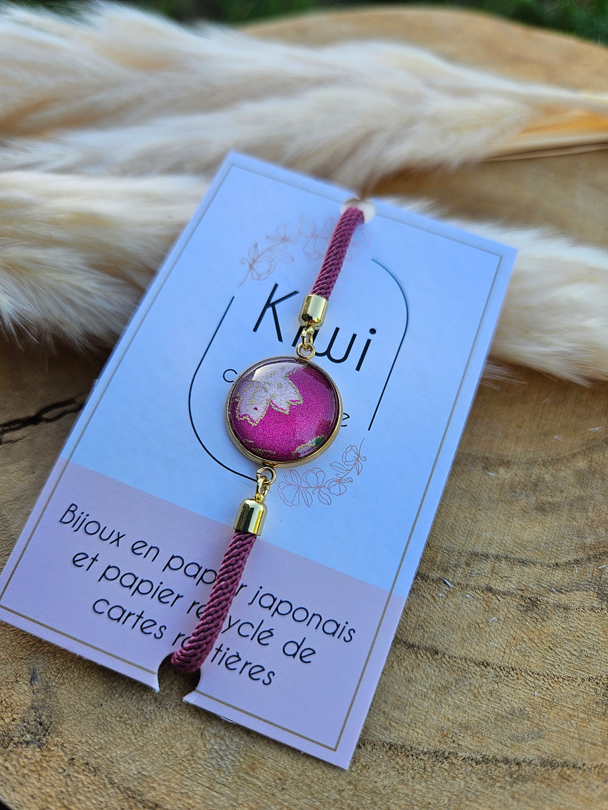Bracelet réglable en coton vieux rose   - cabochon  -rose- fleur