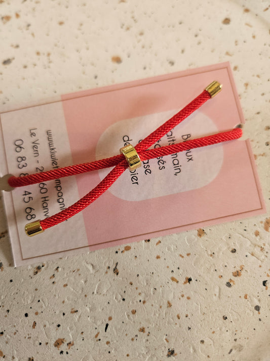 Bracelet réglable en coton rouge - cabochon rouge et blanc
