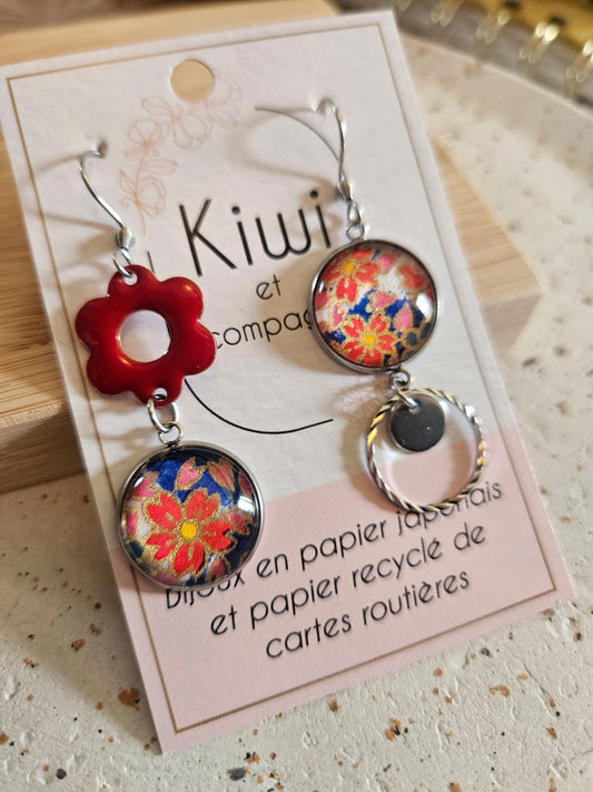 Boucles d'oreilles asymétriques en acier inoxydable– Cabochons 16mm–fleur