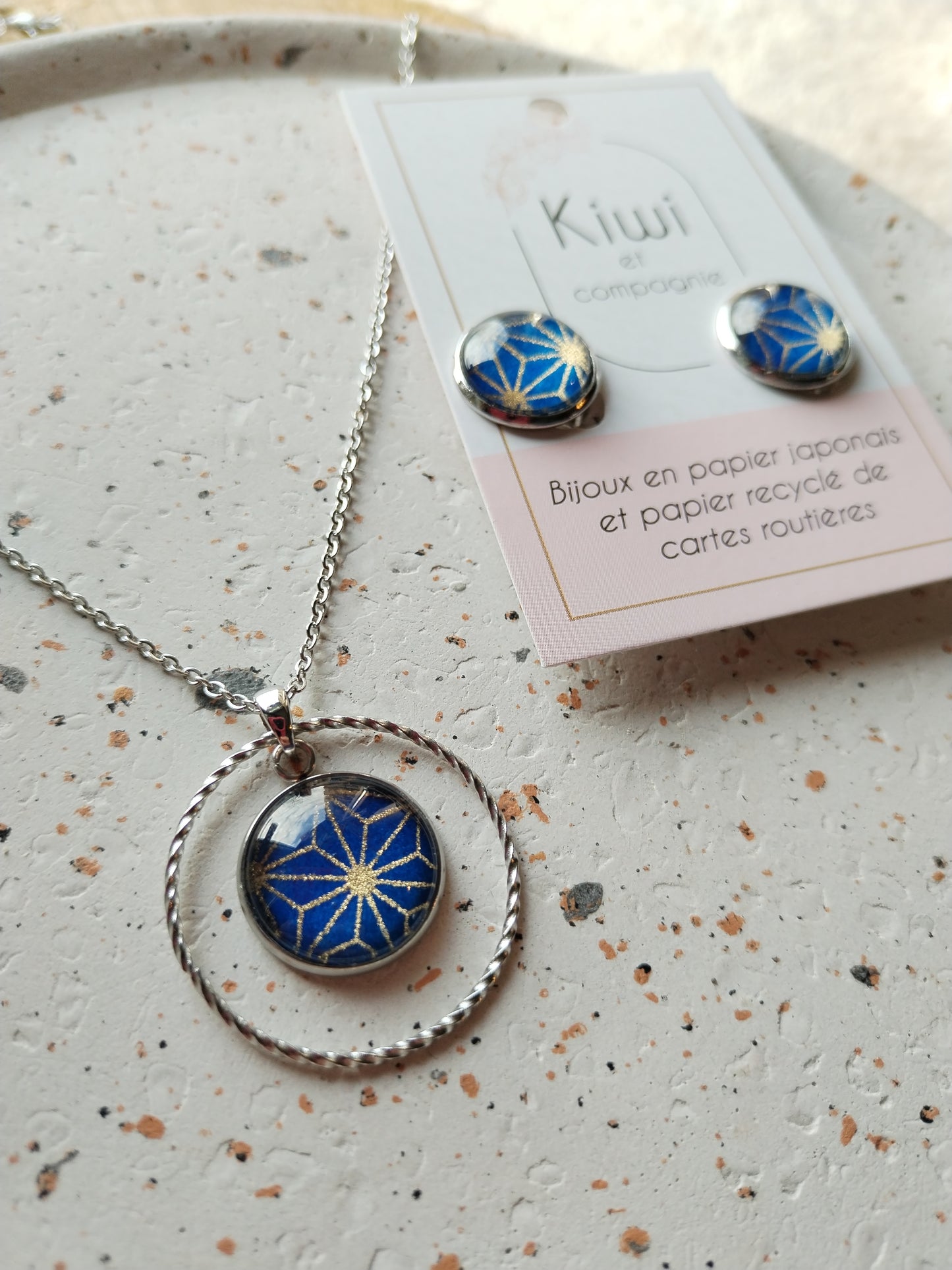 Parure clip /collier bleu et doré