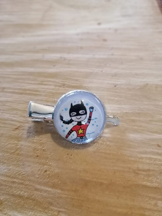 Barrette - superwoman tunique rouge étoile jaune