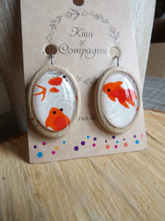 Boucles d'oreilles cabochons ovales 22mmx33mm - dormeuse, support bois - Poisson rouge
