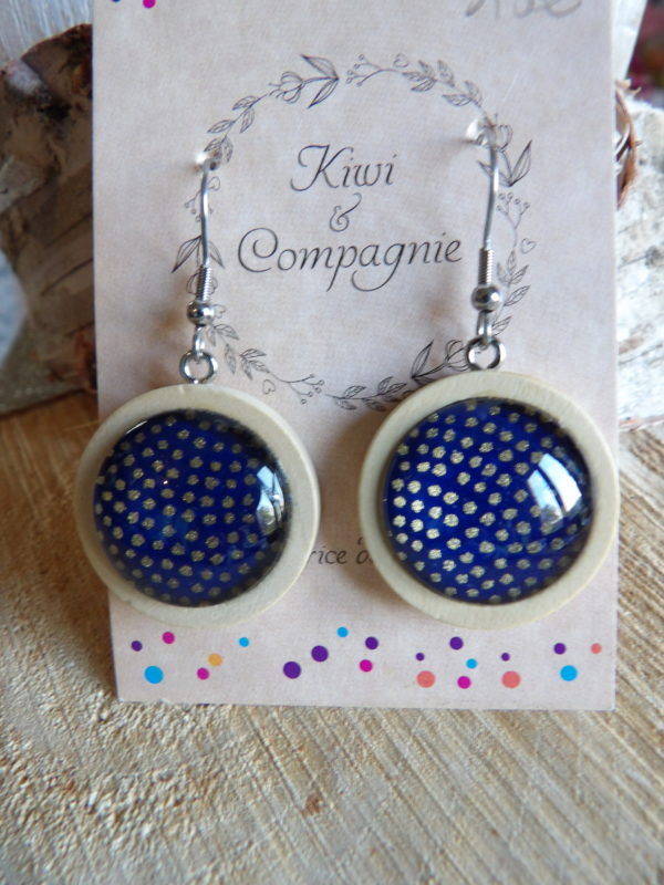 Boucles d'oreilles pendantes bois 25mm - Pois dorés fond bleu nuit
