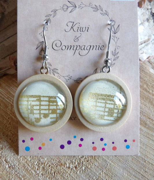 Boucles d'oreilles pendantes bois 25mm - Partition dorée fond crème