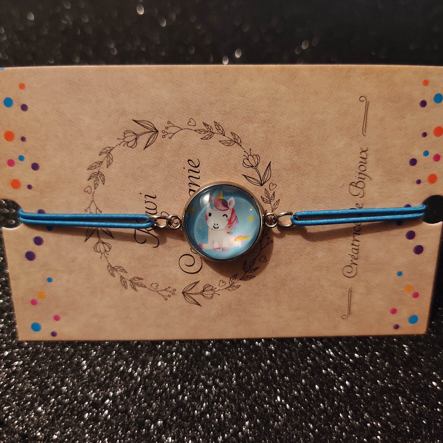 Bracelet élastique couleur bleu avec cabochon 14mm - licorne