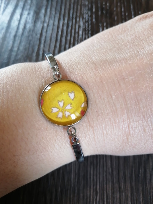 Bracelet rigide acier inoxydable - 20mm - Floral rose, fond moutarde
