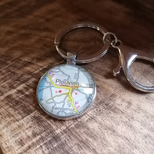 Porte-clefs cabochon 25mm - Recyclage carte routière - Plouvien (29)