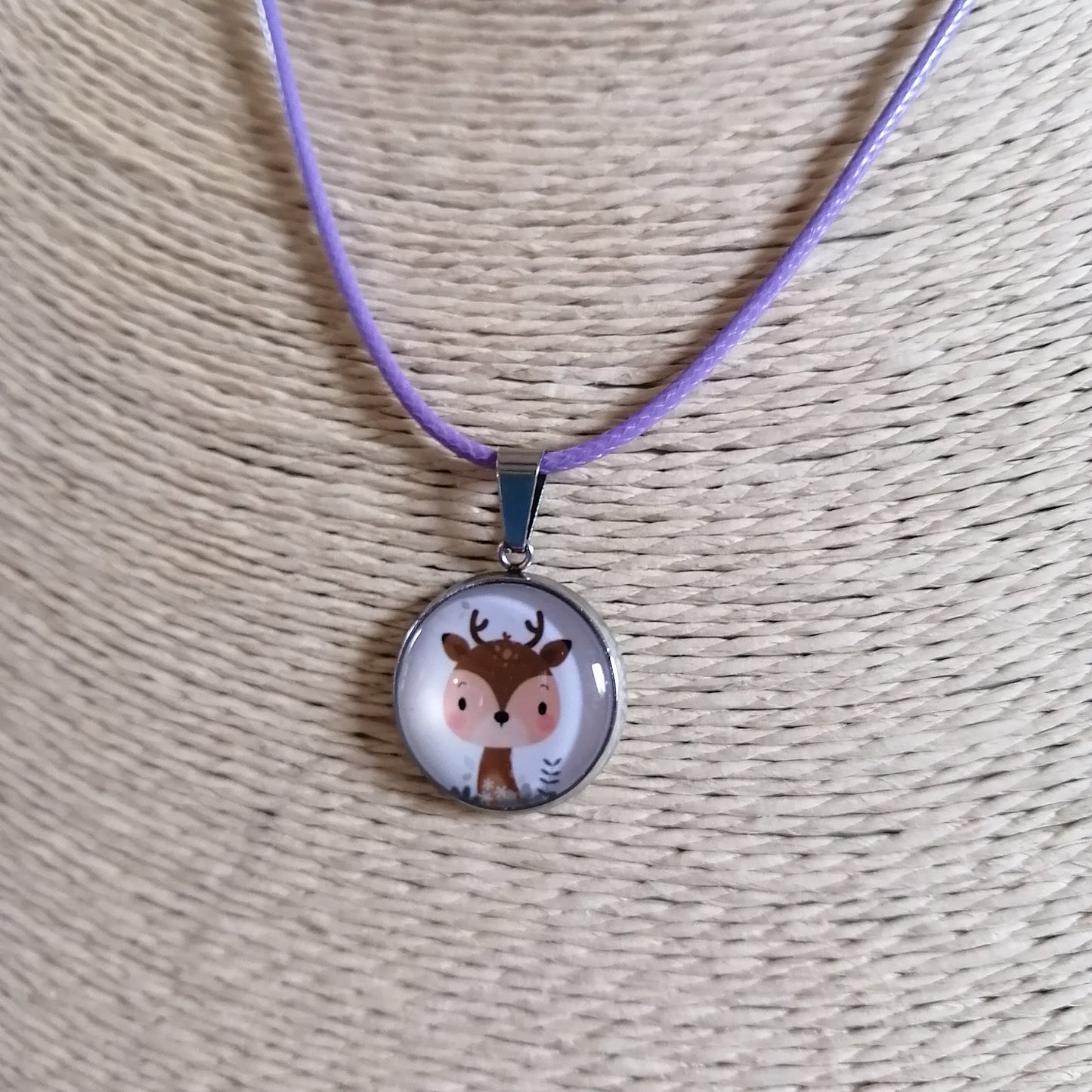 Collier enfant - renne - pendentif acier inoxydable - cordon violet