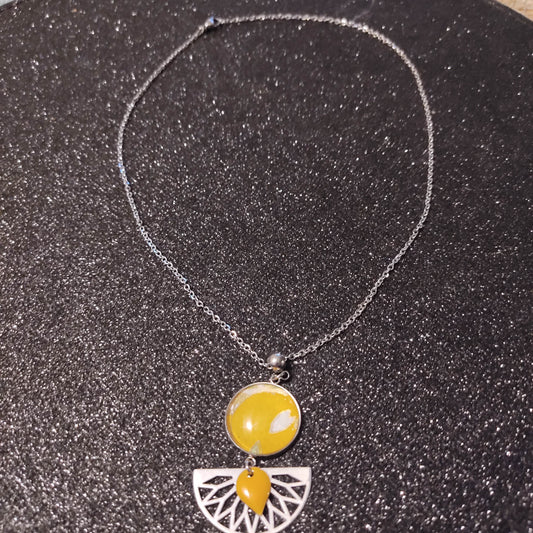 Collier avec sautoir cabochon 20mm en métal argenté - Papier japonais floral couleur moutarde