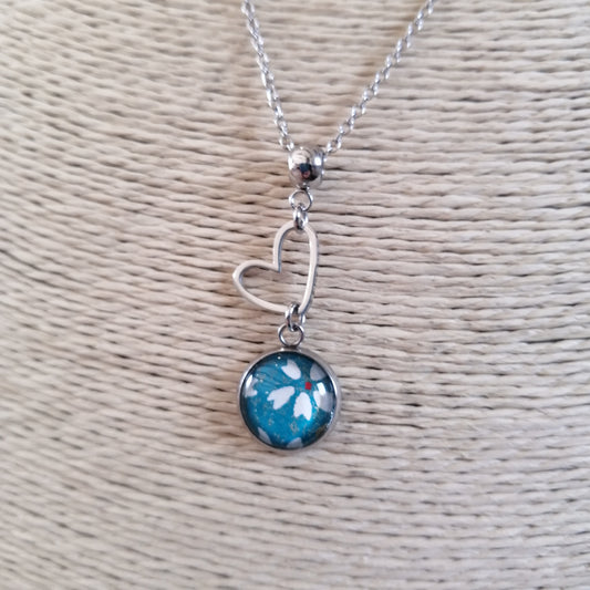 Collier avec sautoir cabochon 12mm en acier inoxydable - Papier japonais fleurs blanches, fond bleu