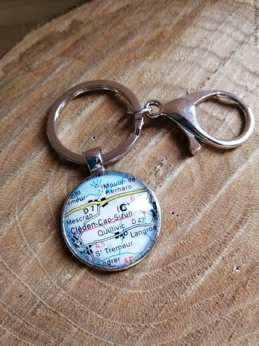 Porte-clefs cabochon 25mm - Recyclage carte routière - Cléden-Cap-Sizun (29 - Finistère - Bzh)