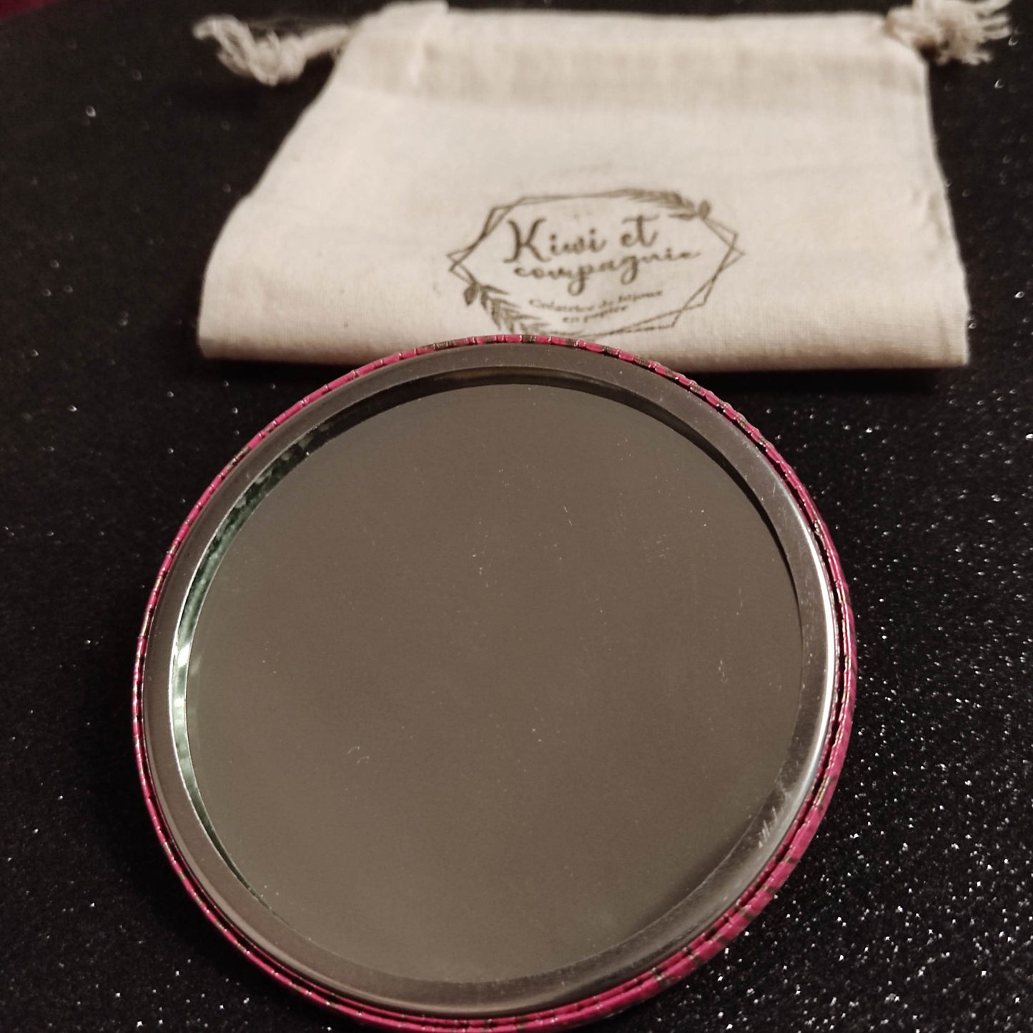 Miroir  de poche 75mm - motif chevrons dorés fond rose