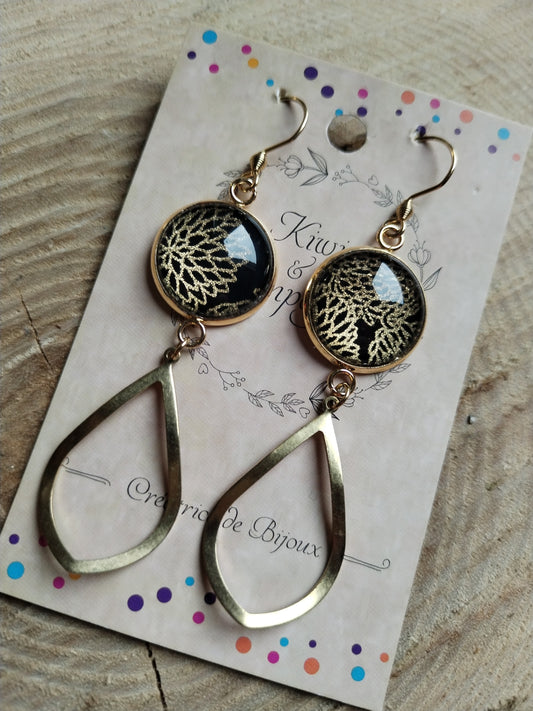 Boucles d'oreilles longues noires et dorées