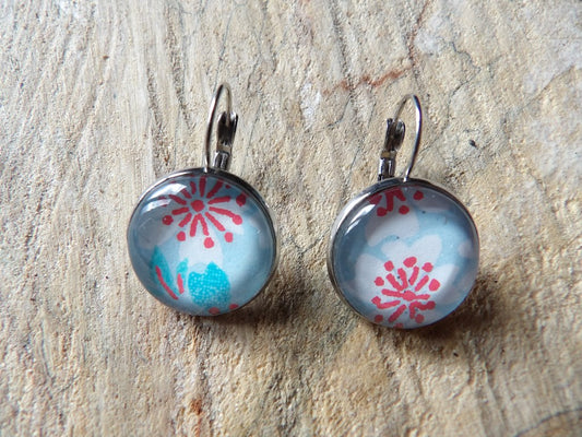 Boucles d'oreilles dormeuses rondes 20mm - Métal argenté - Floral blanc rouge et bleu clair