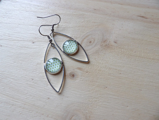 Boucles d'oreilles oeil cabochon 12mm - Métal argenté - vert et blanc